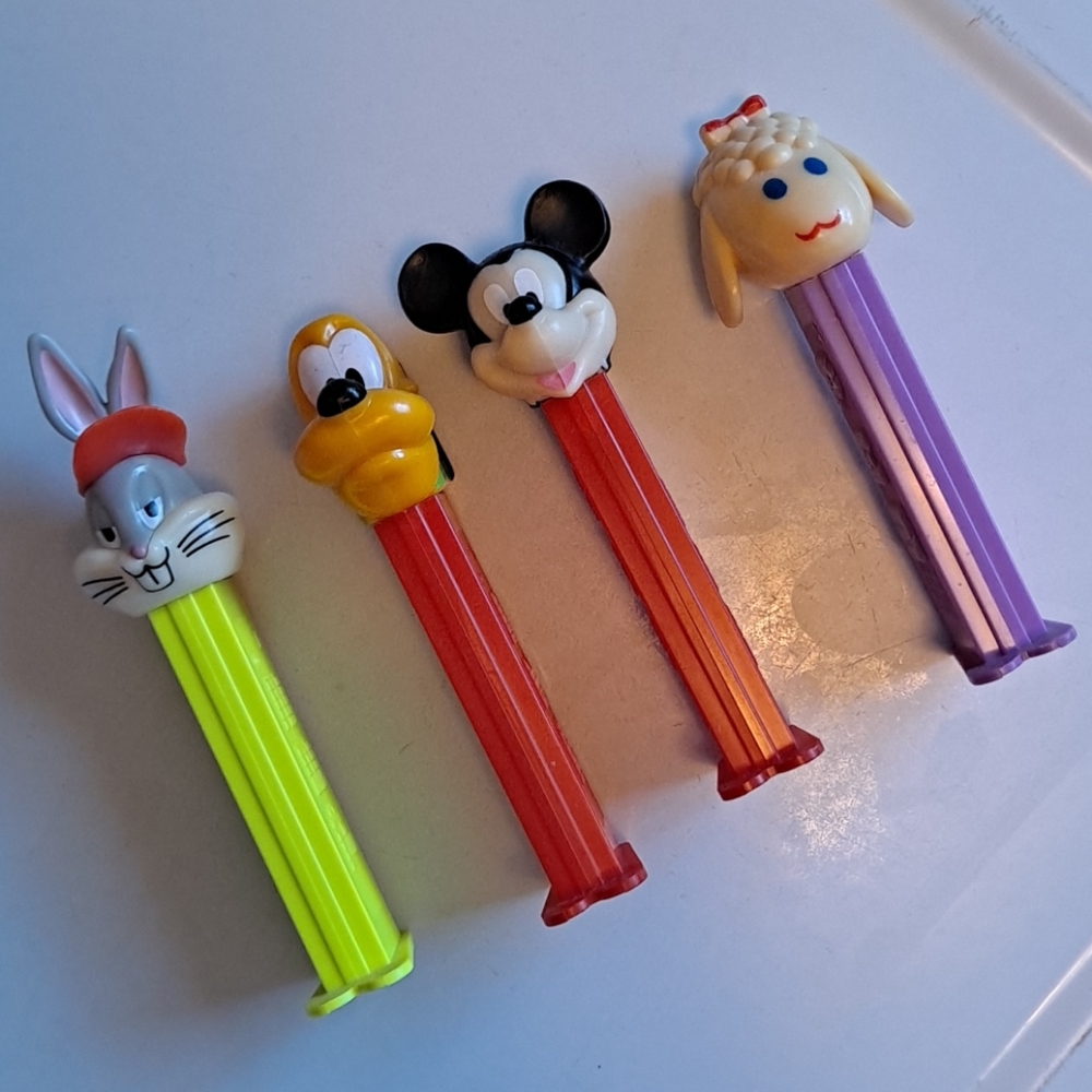 Micky Mouse, Goofy, Bugs & more Pez Dispensers